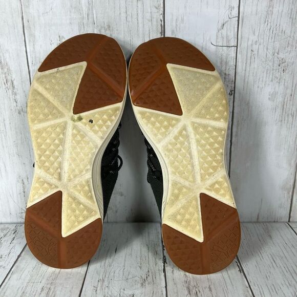 Puma memory foam Womens 8.5 - Picture 8 of 9